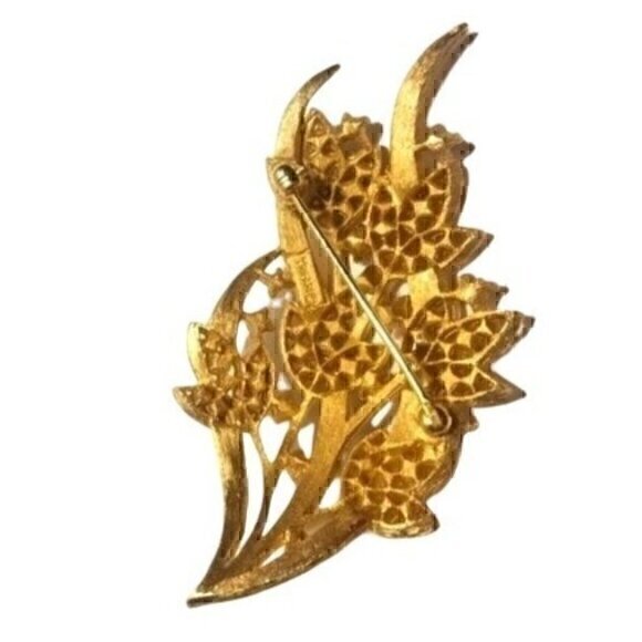 Vintage Crown Trifari Brushed Gold Tone Brooch Pin - Picture 5 of 6